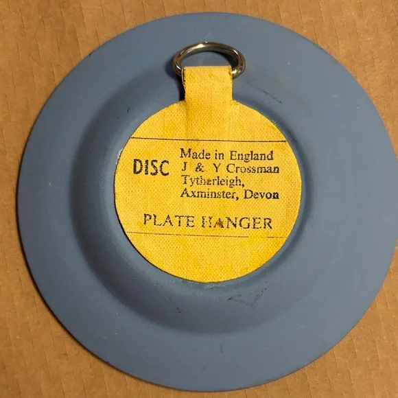 Wedgewood Blue and White Decorative Plate - Picture 3 of 4